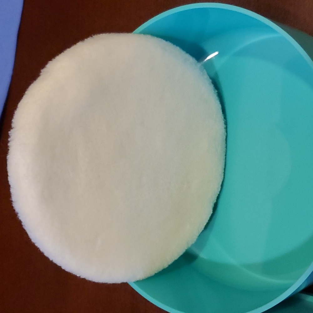 Max Factor Promesse Bath Powder - image 5